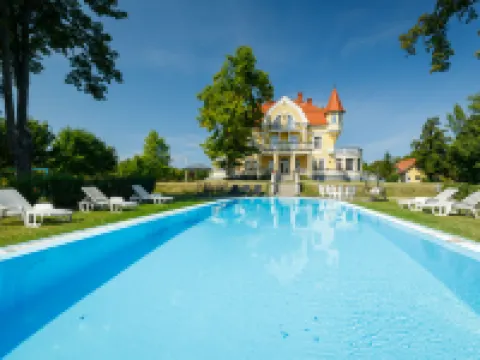 Zichy Hotels in Fonyodi