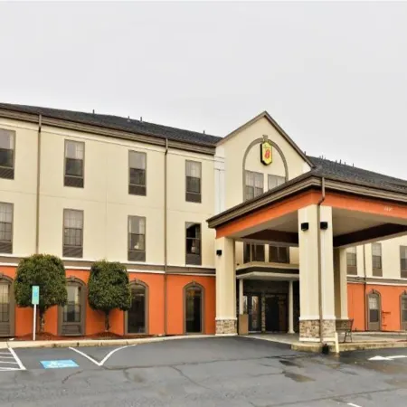 Super 8 by Wyndham High Point/Greensboro