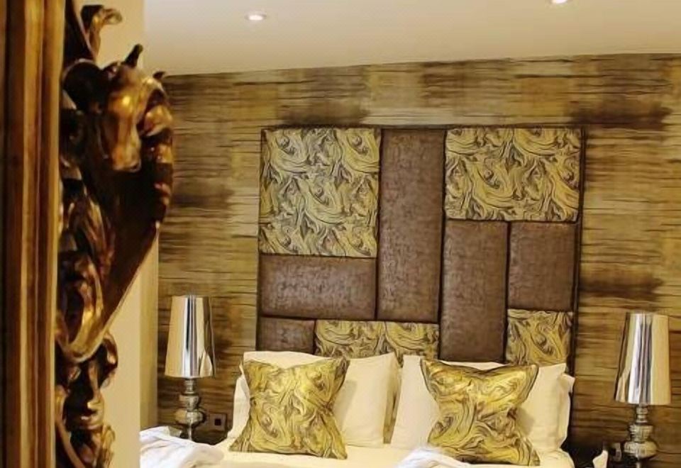 3. Boutique..