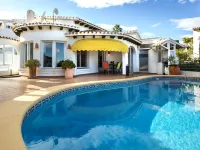 Villa Charly Hotels in Pego