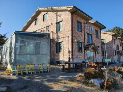 Iksan Sky Forest Pension Hotels near Guryong Village Bamboo Forest