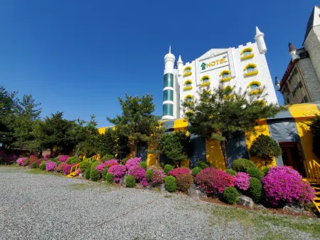 Cheonan (Sinbu-Dong) Sup Hotel Отели рядом с достопримечательностью «Hoseo University, Cheonan Campus»