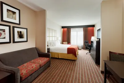 Holiday Inn Express & Suites York NE - Market Street Hotels in Springettsbury Township