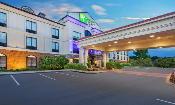 Holiday Inn Express & Suites MT. Juliet-Nashville Area by IHG