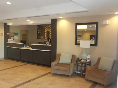 Candlewood Suites Cotulla Отели в г. Котулла