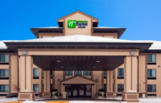 Holiday Inn Express & Suites WINNER by IHG Hotels in 