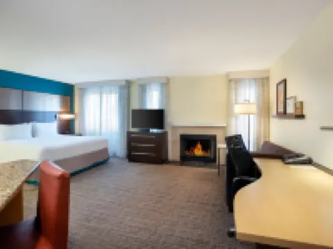 Residence Inn Bakersfield ベーカーズフィールドのホテル