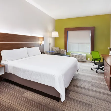 Holiday Inn Express & Suites ORANGE by IHG