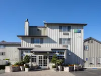 Holiday Inn Express MONTEREY-CANNERY ROW by IHG Hotels near Monterey Bay Aquarium