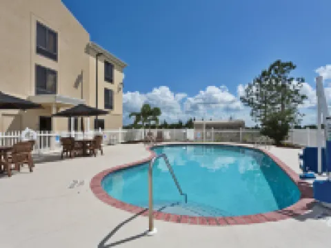 Holiday Inn Express & Suites SEBRING by IHG Hotels in Sebring
