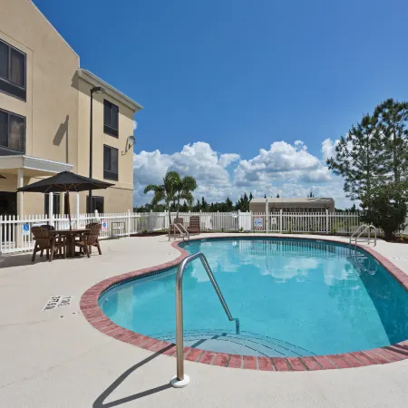 Holiday Inn Express & Suites SEBRING by IHG