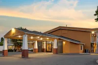 Quality Inn Fredericksburg Near Historic Downtown Отели в г. Хартвуд