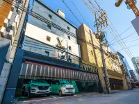 Shincheon Ban Hotel dekat Perpustakaan Starfield