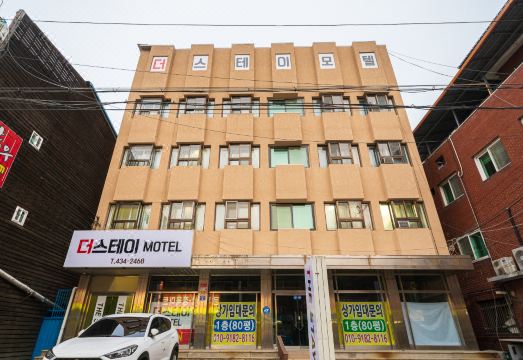 주차장 및 외관 이미지