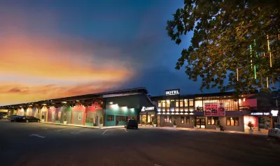 The Wood Boutique Hotel Hotels near Muar Nan Hai Fei Lai Temple