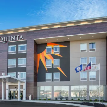 La Quinta Inn & Suites by Wyndham Manassas VA-Dulles Airport