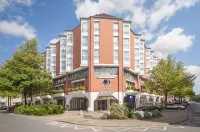 DoubleTree by Hilton Hannover Schweizerhof Hotels near Welfenschloss