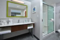 Hampton Inn & Suites by Hilton Charlotte North I 485 - 2 stelle
