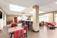 Comfort Inn & Suites Pine Bluff - breakfast