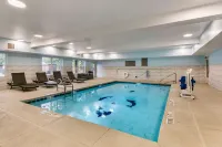Clarion Pointe Columbus-Bradley Park Hotels in Columbus