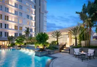 Park Hyatt Saigon Các khách sạn ở Ven sông Bạch Đằng
