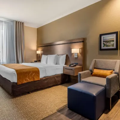 Comfort Suites Baytown I – 10 Hotels near Baytown Historical Preservation Association