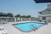 Motel 6 Fallon, NV - Pools