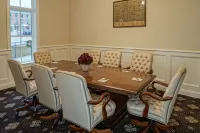 The Mount Vernon Grand Hotel Hotels in Mount Vernon