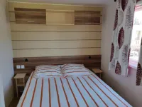 Grands Mobil homes 8 couchages clim en village vacances