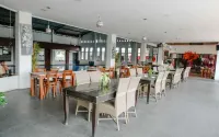 Neo Cempaka Hill Hotel Hotels in Patrang