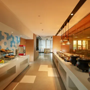 Holiday Inn Express LESHAN CITY SQUARE by IHG