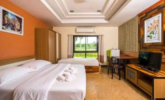 Prew Lom Chom Nam - Housity