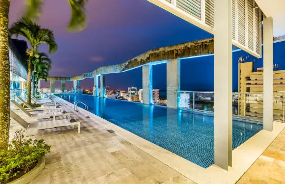 太平洋宇宙酒店