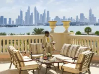 Raffles the Palm - Romantic