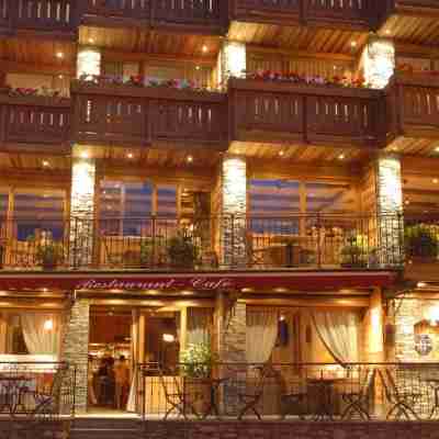 Le Monal Hotel Exterior