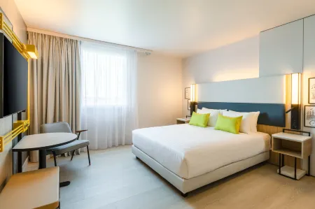 Courtyard Paris Creteil Отели рядом с достопримечательностью «Парк Дюпейру»