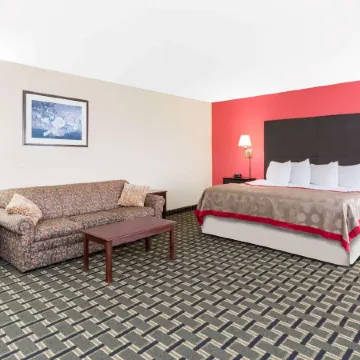 Ramada by Wyndham Vandalia