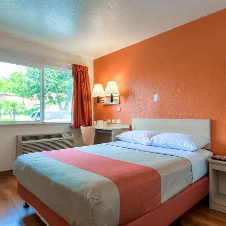 Motel 6 Westminster, CA - South - Long Beach Area