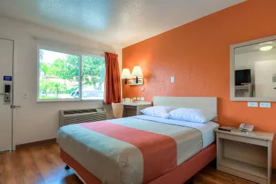 Motel 6 Westminster, CA - South - Long Beach Area Các khách sạn gần Asian Garden Mall