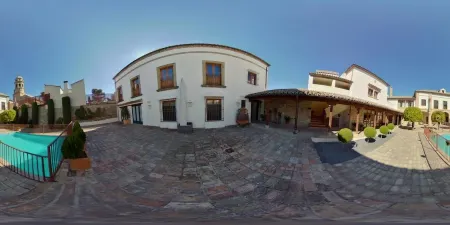 Hotel Puerta de la Luna