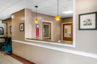 HomeTowne Studios Denver, PA Hotels in South Heidelberg Township