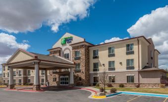 Holiday Inn Express & Suites Vernal - Dinosaurland