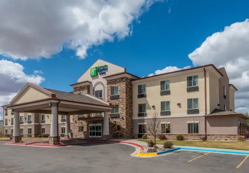 Holiday Inn Express & Suites Vernal - Dinosaurland by IHG - 3-Star