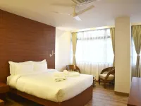 Ladybird Hotel Hotele w: Shillong