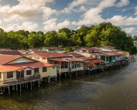 Co.Living Hostel Kiulap โรงแรมในบันดาร์เซอรีเบอกาวัน