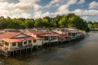 Easybox Budget Hotel Hoteles en Sengkurong B
