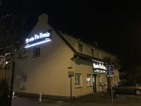 Storia Da Ennio Hotels in Maurepas