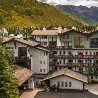 Lodge at Vail, A RockResort Hotel Exterior