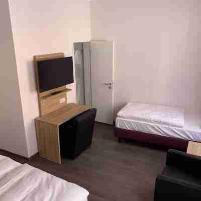 Hotel Well Garni Rooms