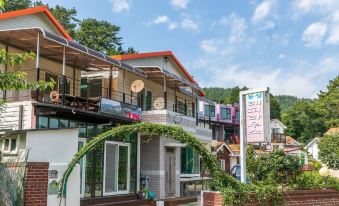 Tongyeong Saryangdo Dongseong Happy House Pension